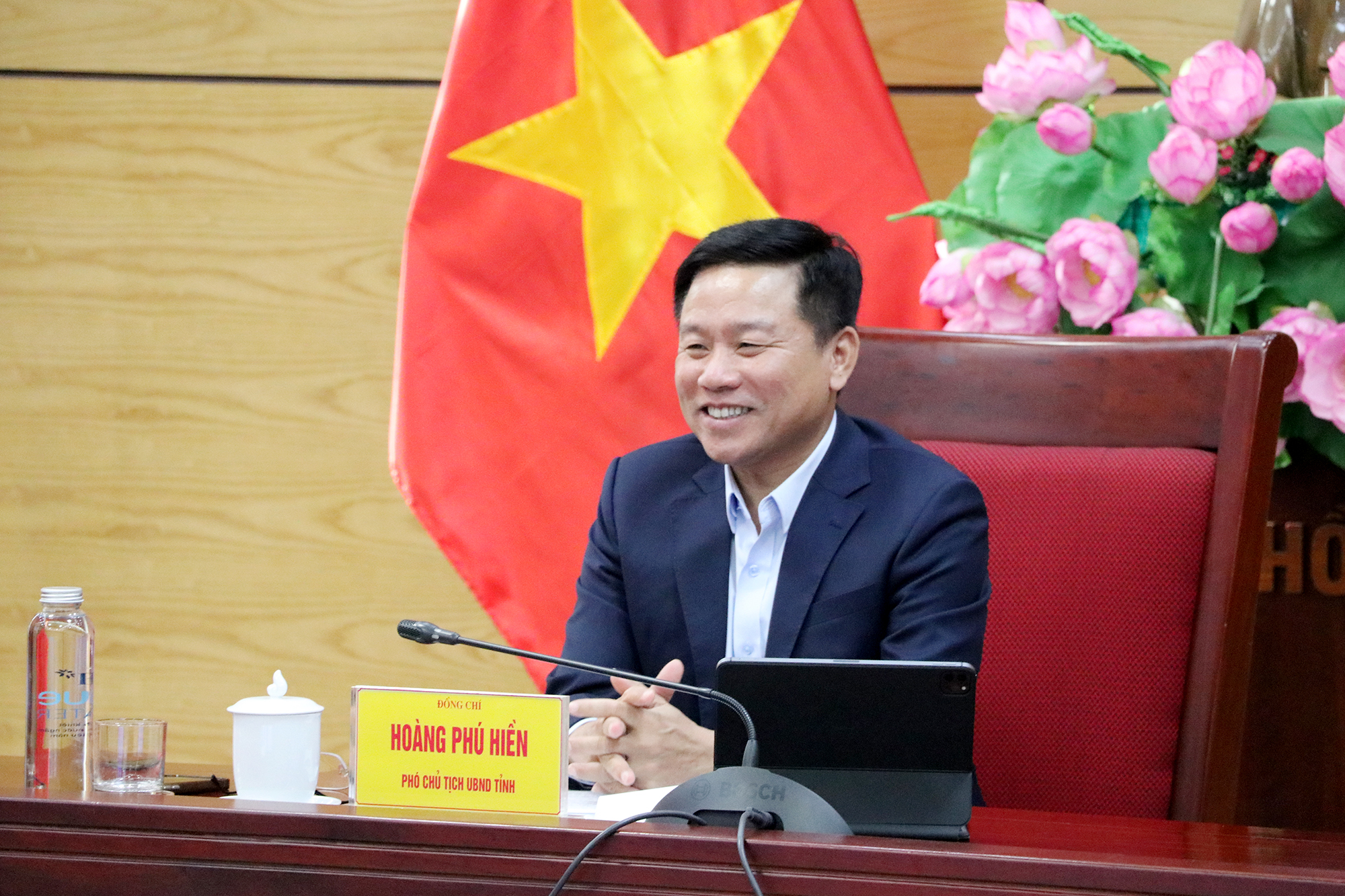 Anh-tin-bai